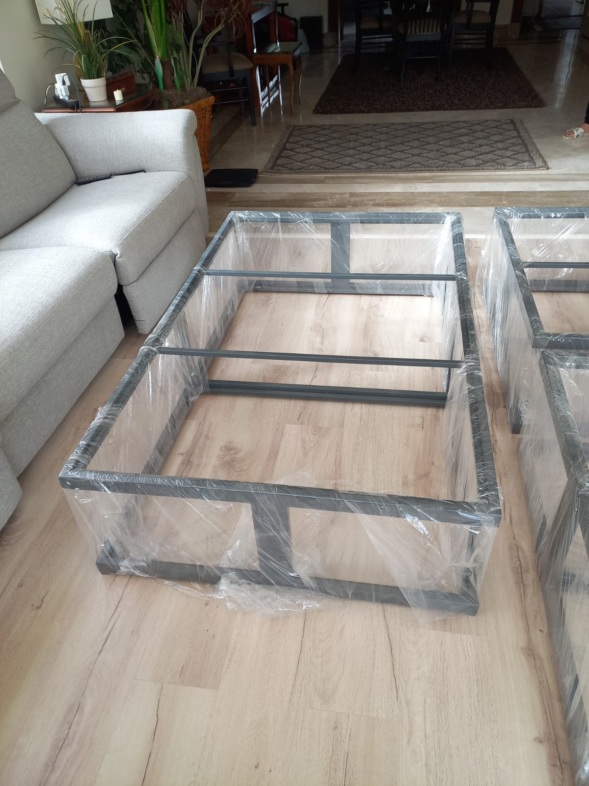 اثاث معدني 335